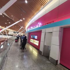 Grandmama's KLIA Satellite User Photo