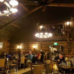 Old Faithful Inn Restaurant張用戶圖片