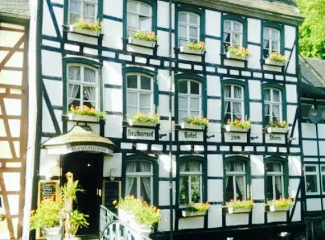 Zum Hotel Stern