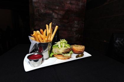 Thunder Burger & Bar