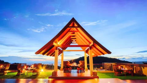 Sizzle Rooftop Restaurant in Phuket