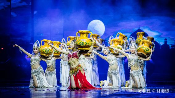 [Premium kleine groep] Sanya Romance Park attractie + voorstelling op tribune of VIP-zitplaatsen + hoteltransfer