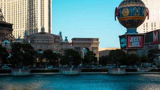 巴黎酒店（Paris Las Vegas）是拉斯维加斯的地标