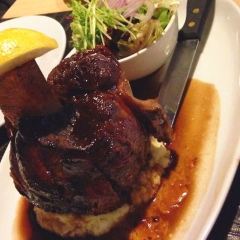 Dundee’s Restaurant 여행 사진