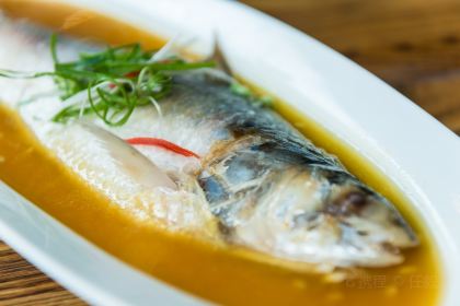 Tie Ge Bi ( Nan Tang Yi Qi )