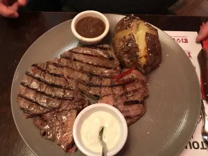 Hippopotamus Steakhouse