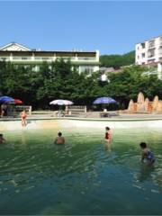 Guangzhong Hot Spring Villa