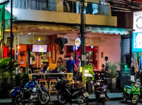 CHILLING SPORT BAR & GRILL