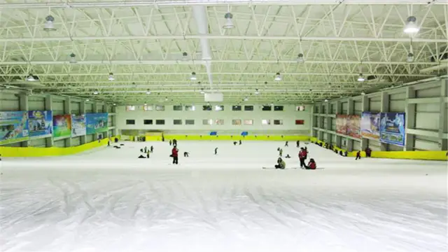 Skiing in Liuyang