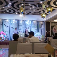 MU GUI YING User Photo