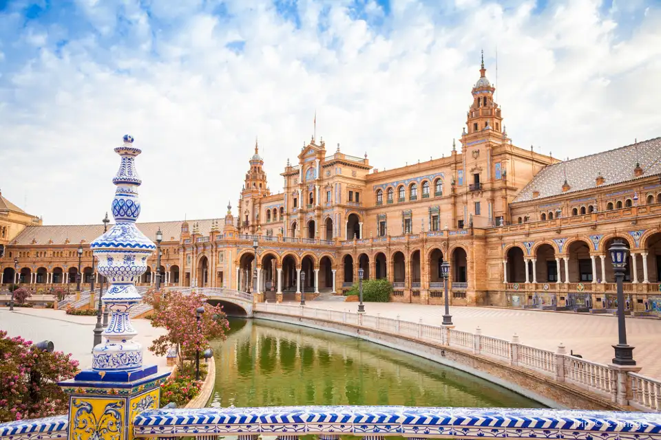 2_España Square