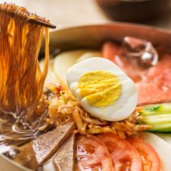 Korean JiangJun NiuPai KaoRou Restaurant (XinYang Road) 여행 사진