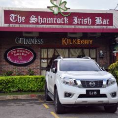 Shamrock Irish Bar KK Waterfront 여행 사진