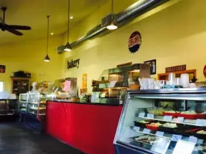 Nikki P's Pizza Deli Bakery