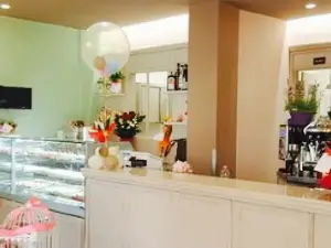 DolceMente - Bakery Cafe