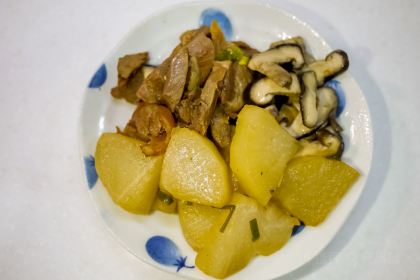 Lantern soy sauce braised food