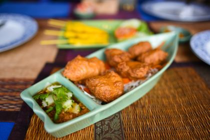 Motherhouse Bar and Restaurant