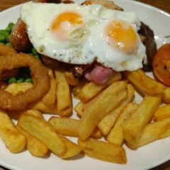 Gordon Ramsay Plane Food User Photo