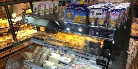 頂香居烘焙連鎖(向高店)