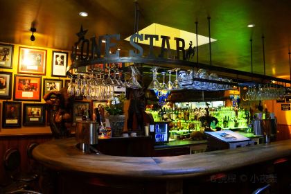 Lone Star Cafe & Bar