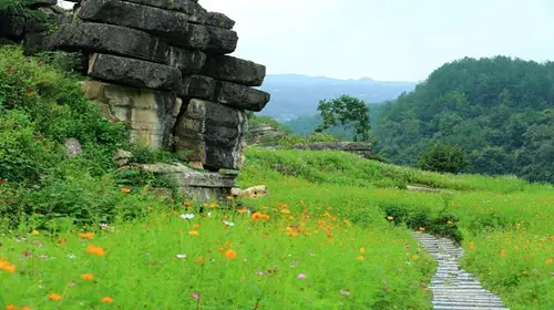 花千谷愛情石林景區