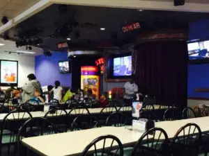 Chuck E. Cheese