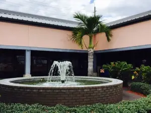 Oscar's Family Restaurant