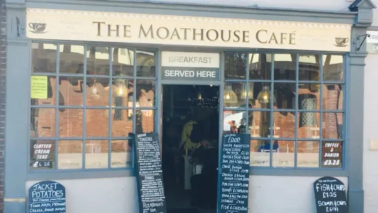 Moathouse Bakeaway & Coffee Co.