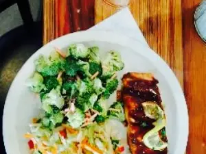 Breadwinner Cafe and Bakery