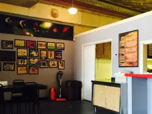 Saylor's Front Street Pizzeria