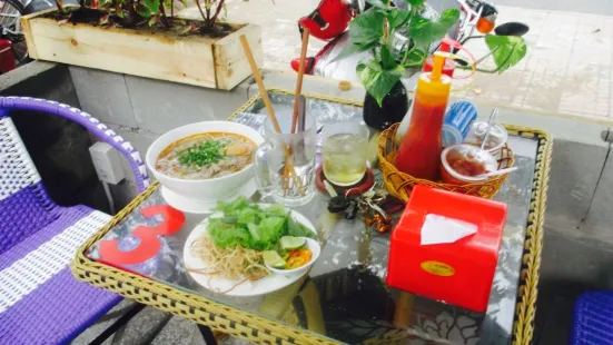 Huong Giang Restaurant