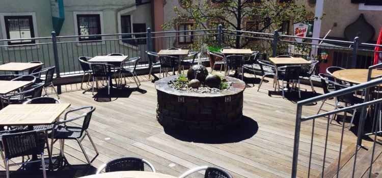 Roots Cafe Bistro