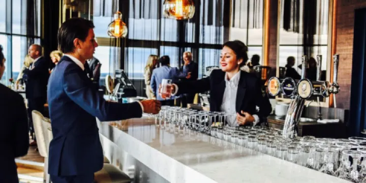 SIXX skybar by van der valk