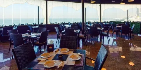 Al Roof Restaurant and Cafe