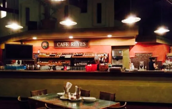 Cafe Reyes