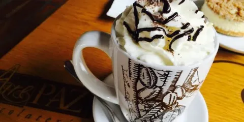 AirePAZ Chocolateria / Real Center