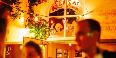 Bodega vinos y tapas