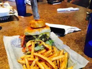Rivals Bar & Grill