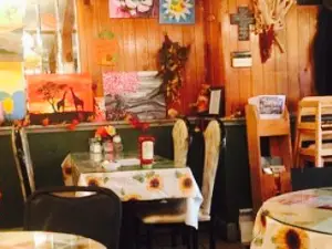 Laurel's Hometown Cafe