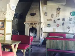 Kervanhan Karmina Bar