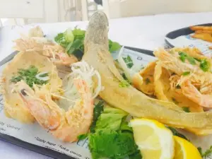 Nezas fish point
