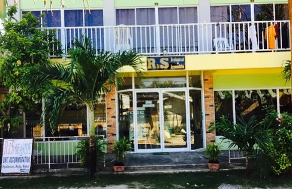 R&S Seaside Unit Accommodation Bar & Restaurant