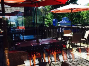 The Woodlands Inn & Resort