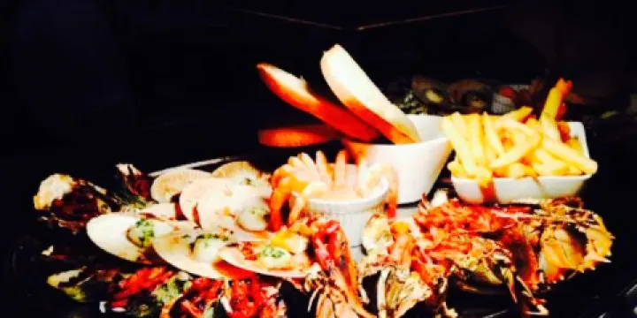 H2O Restaurant and Bar