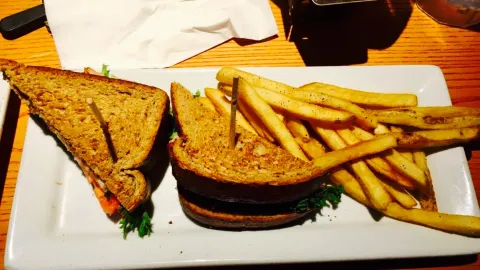 Chili's Grill & Bar in 가너