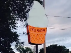 Twin Scoops