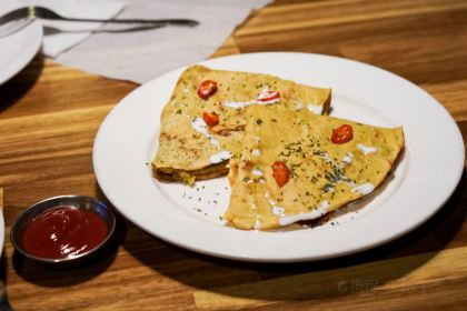 Bollywood Indian Restaurant & Bar