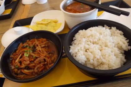 老娘舅(金陵中路店)