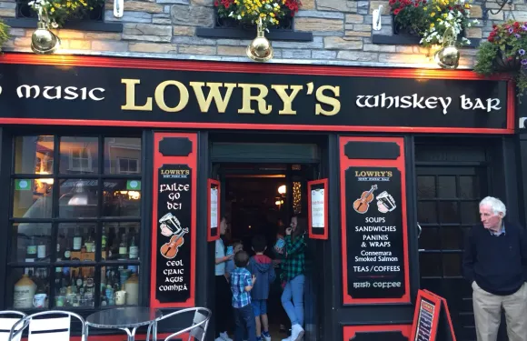 Lowry's Bar