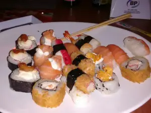 Tomi Sushi Lounge